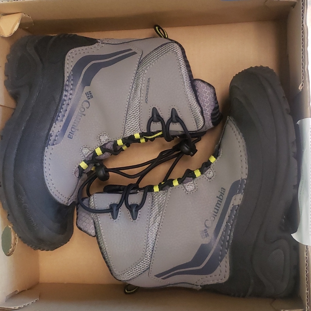 Boys Columbia snow boots